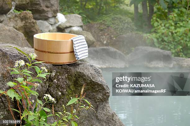 japanese hot spring, myoko, niigata prefecture, japan - prefeitura de niigata imagens e fotografias de stock