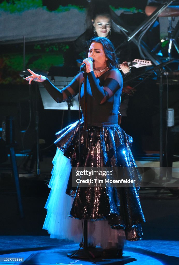 Lindsey Stirling & Evanescence in Concert - Mountain View, CA