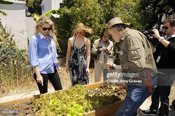 Actresses Ali Larter and Amy Smart attend the Environmental Media Association and Yes to Carrots Garden Luncheon at The Learning Garden at Venice...