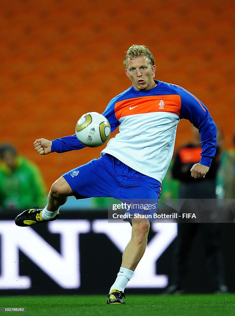 Netherlands Training - 2010 FIFA World Cup