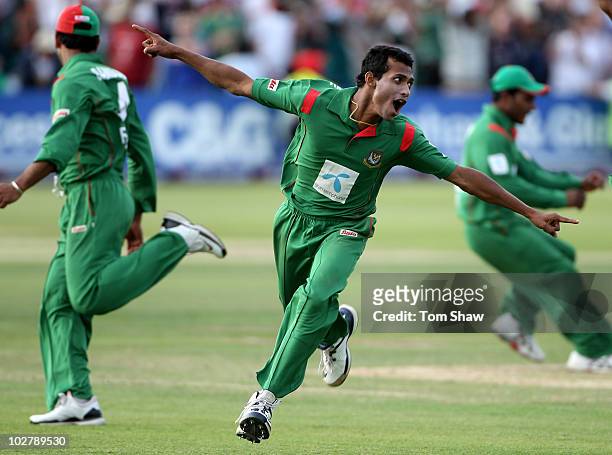 Shafiul Islam of Bangladesh celebrates taking the final wicket, that of Jonathan Trott of England to win the match during the 2nd One Day...