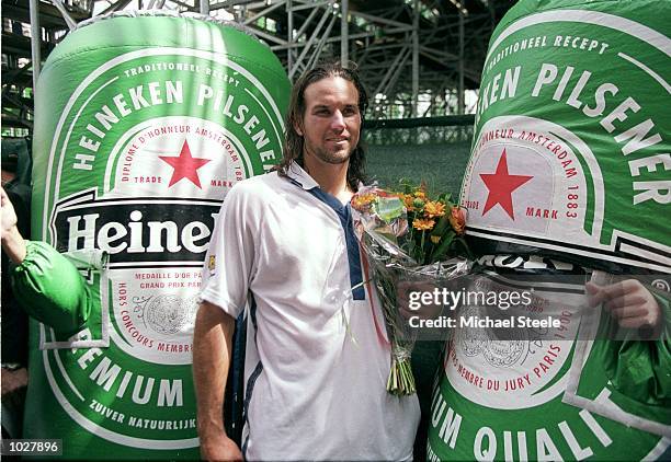 Pat Rafter Trophy 83 Heineken Trophy 2000 Stock Photos, High-Res Pictures, and Images ...