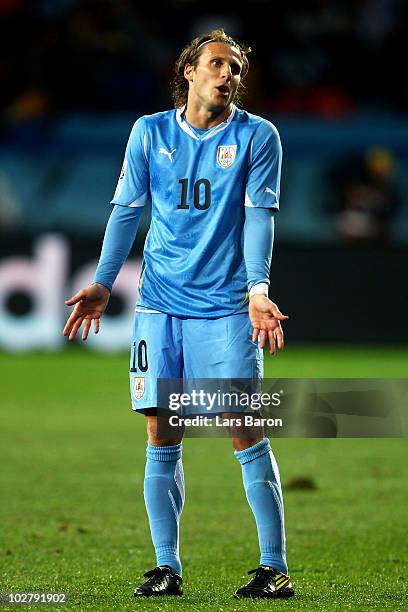 Forlan Number Diego Forlan 2010 World Cup Photos and Premium High Res Pictures ...
