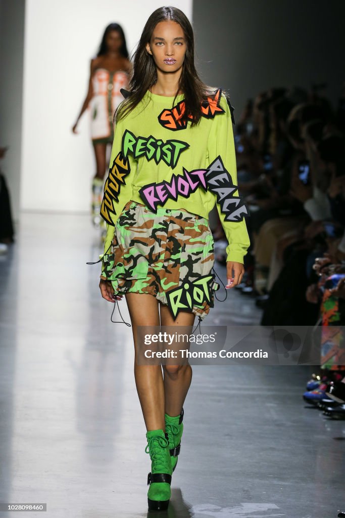 Jeremy Scott - Runway - September 2018 - New York Fashion Week: The Shows