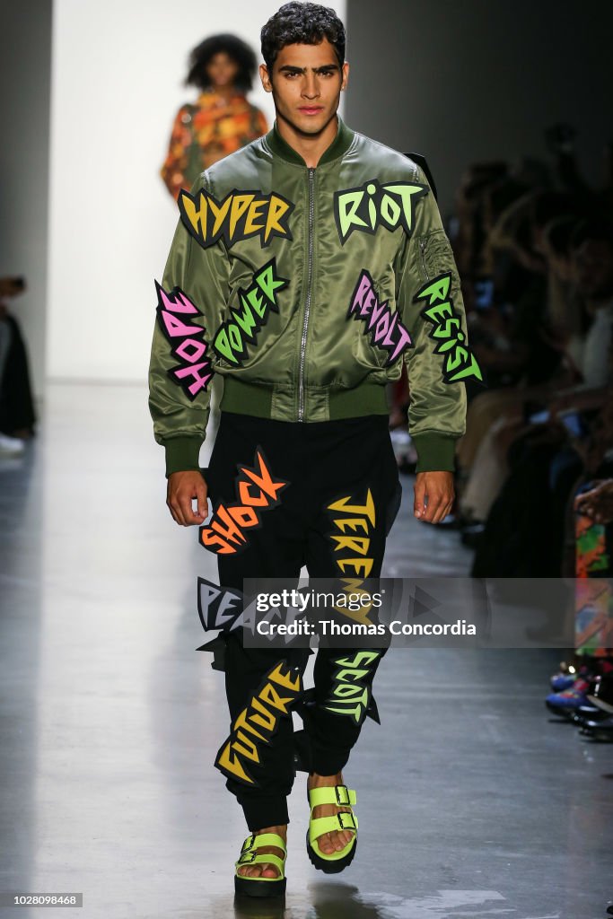 Jeremy Scott - Runway - September 2018 - New York Fashion Week: The Shows