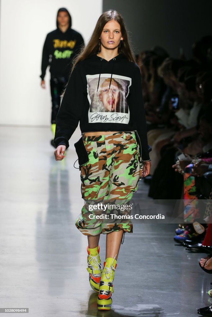 Jeremy Scott - Runway - September 2018 - New York Fashion Week: The Shows