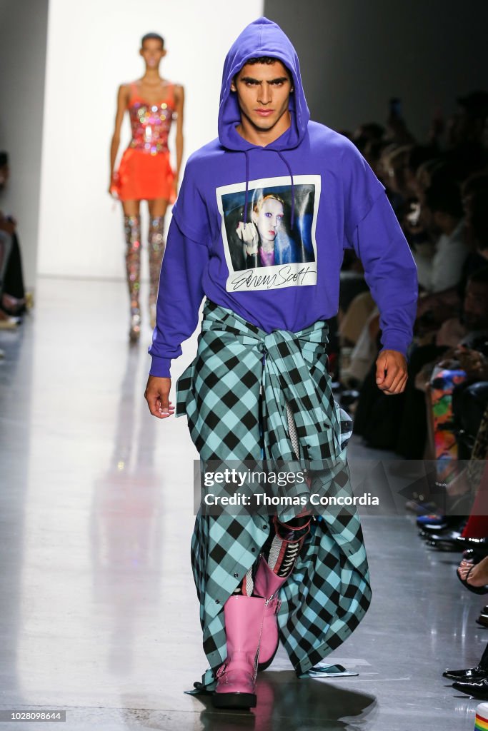 Jeremy Scott - Runway - September 2018 - New York Fashion Week: The Shows