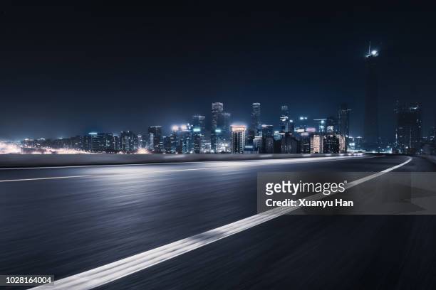urban road - horizontal stock pictures, royalty-free photos & images