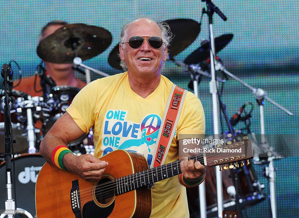 CMT Presents Jimmy Buffett & Friends: Live from the Gulf Coast - Show