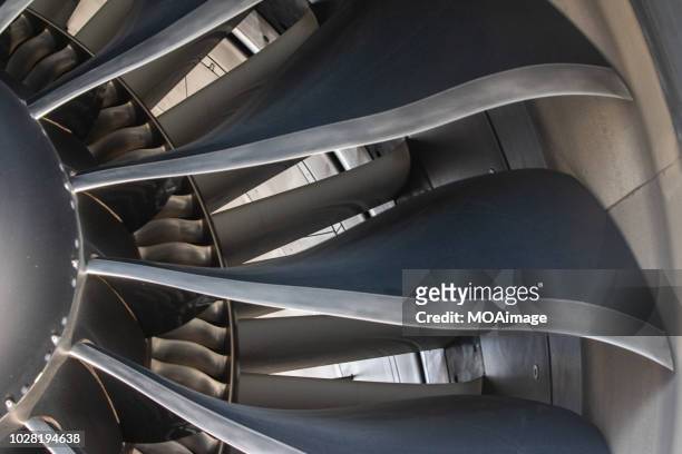 aircraft engine close-up - jet engine stock pictures, royalty-free photos & images