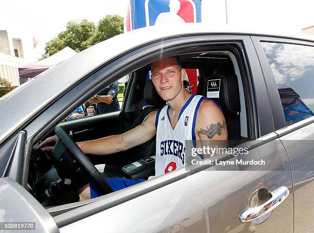 Kia Carnival Photos and Premium High Res Pictures - Getty Images