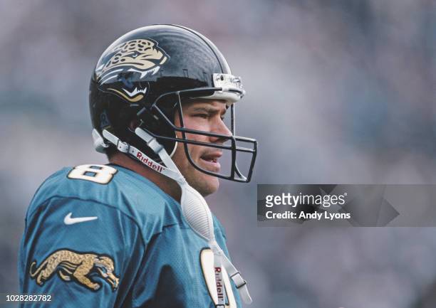 Mark Brunell, Quarterback for the Jacksonville Jaguars during the American Football Conference Central game against the New England Patriots on 27th...