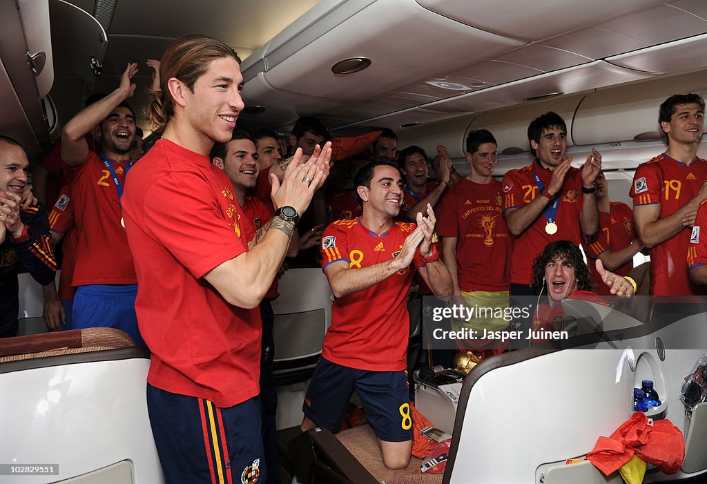 World Cup Winners Spain Fly Home 