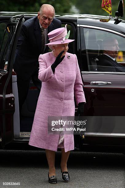 Queen Elizabeth II and Prince of Philip, Duke of Edinburgh arrive at the Royal Botanic Garden Edinburgh on July 12, 2010 in Edinburgh, Scotland. The...