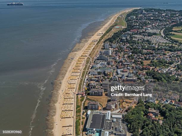 coastline at cuxhaven, aerial view - cuxhaven stock-fotos und bilder