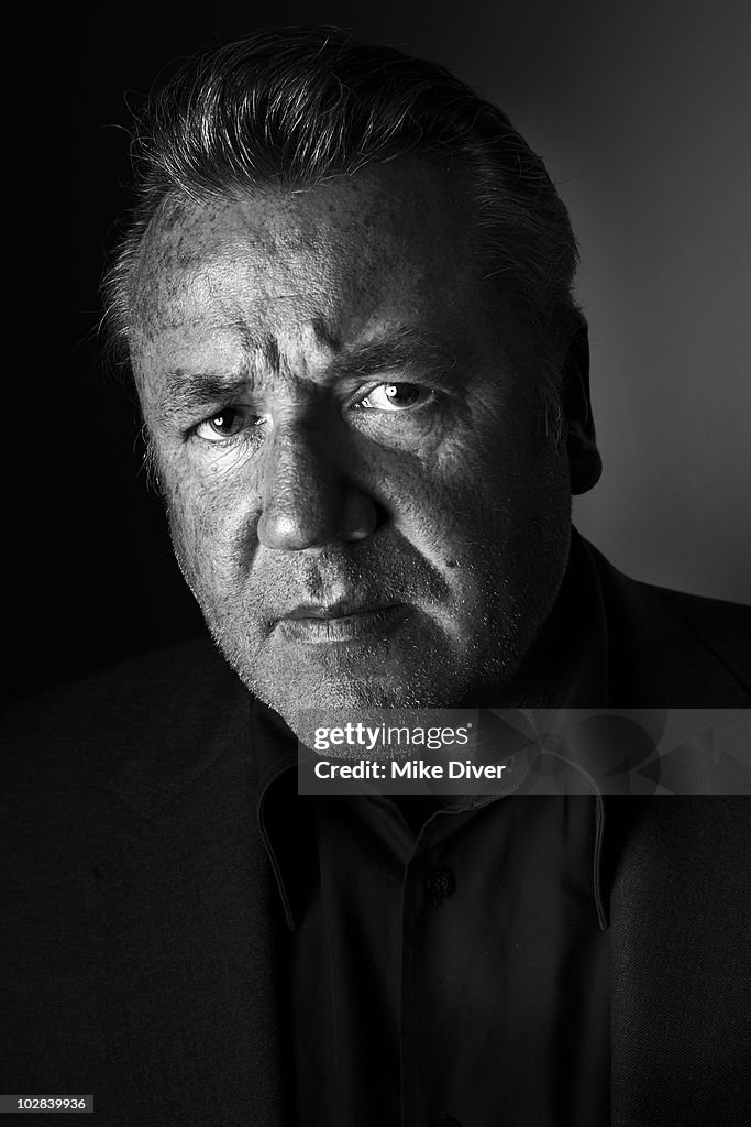 Actor Winstone Actor Ray Winstone poses for a portrait shoot in London. News Photo ...