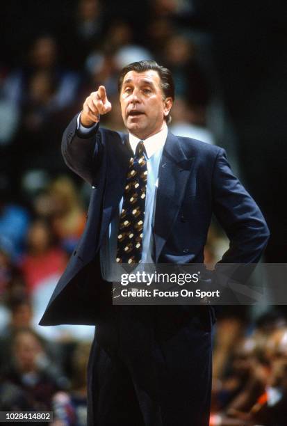 Rudy T Rockets Rudy Tomjanovich Photos and Premium High Res Pictures - Getty Images
