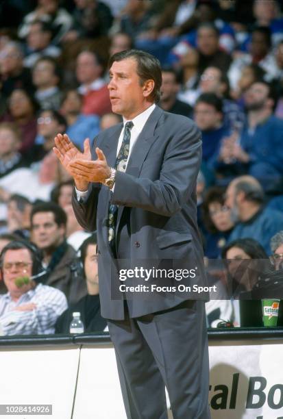 Rudy T Rockets 884 Rudy Tomjanovich Photos & High Res Pictures - Getty Images