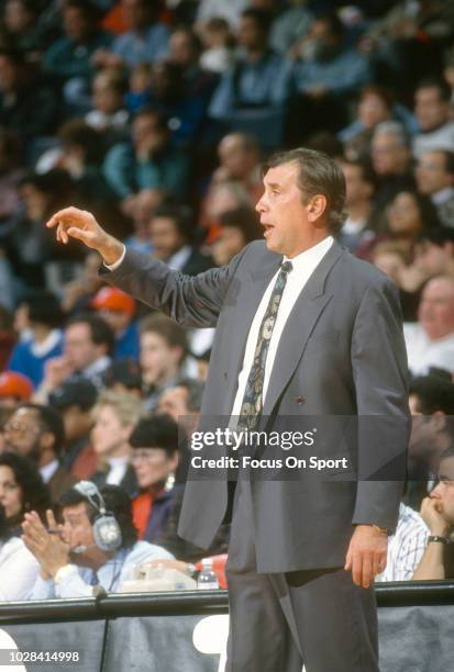 Rudy T Rockets Rudy Tomjanovich Photos and Premium High Res Pictures - Getty Images
