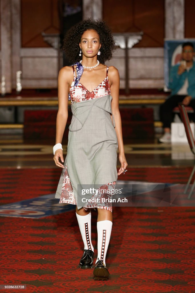 Snow Xue Gao S/S 2019 Runway Show
