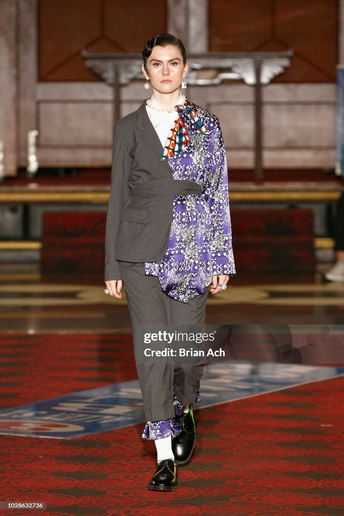 Snow Xue Gao S/S 2019 Runway Show