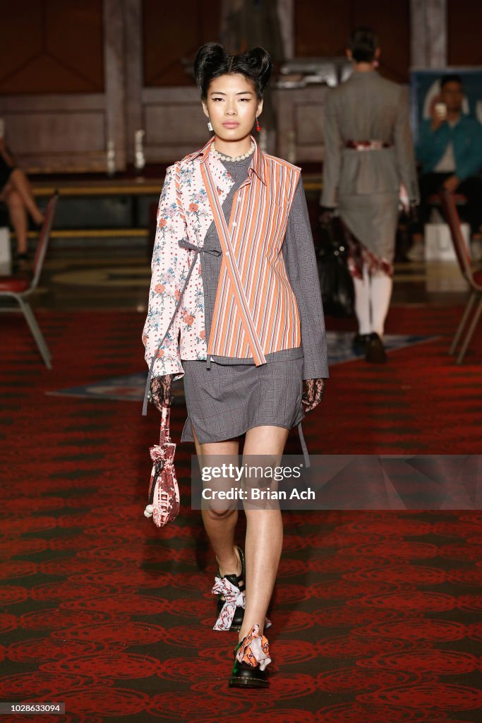 Snow Xue Gao S/S 2019 Runway Show