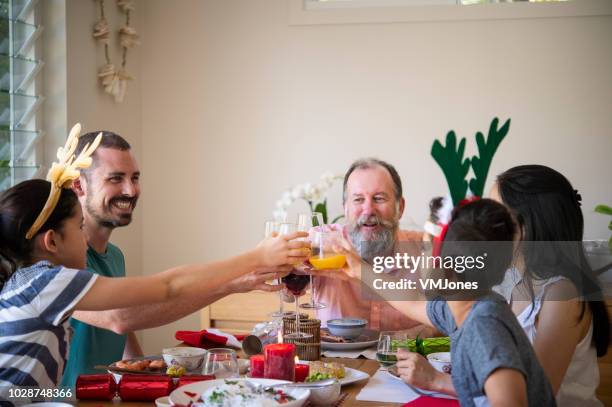 australian christmas lunch - christmas australia stock pictures, royalty-free photos & images