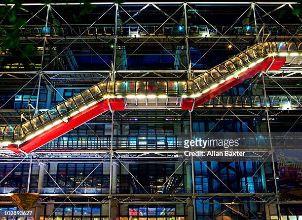 centre georges pompidou, close-up. - centre georges pompidou stock pictures, royalty-free photos & images