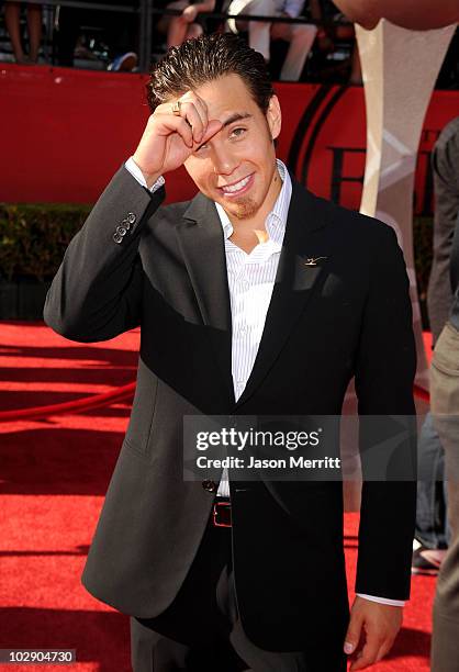 Olympic short track speedskater Apolo Ohno arrives at the 2010 ESPY Awards at Nokia Theatre L.A. Live on July 14, 2010 in Los Angeles, California.