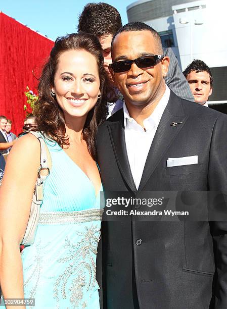 Talent Stuart Scott and guest arrive at the 2010 ESPY Awards at Nokia Theatre L.A. Live on July 14, 2010 in Los Angeles, California.