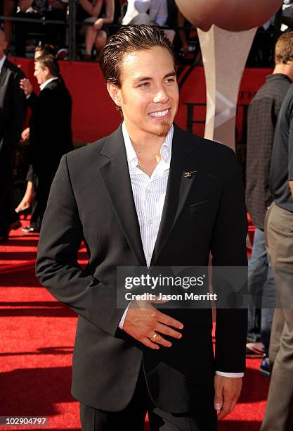 Olympic short track speedskater Apolo Ohno arrives at the 2010 ESPY Awards at Nokia Theatre L.A. Live on July 14, 2010 in Los Angeles, California.