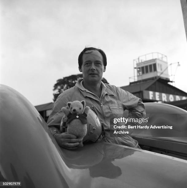 Shau Driver 76 Donald Campbell Racing Driver Stock Photos, High-Res Pictures, and ...