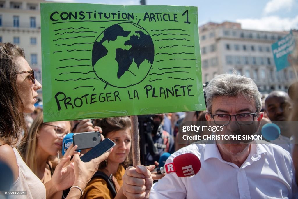 FRANCE-UN-EMVIRONMENT-PROTEST