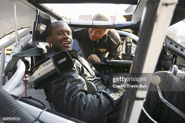 Shaq VS Dale Earnhardt Jr." - In the premiere episode, "Shaq VS Dale Earnhardt Jr.," four-time NBA champion Shaquille O'Neal will race head to head...