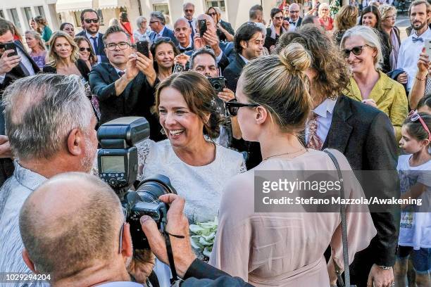 Luxembourg-born actress Desiree Nosbusch exits the church of Oderzo after her marriage to German cameraman Tom Alexander Bierbaumer on September 8,...