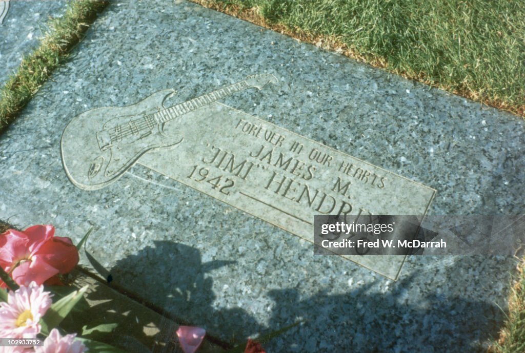 Jimi Hnedrix's Gravestone