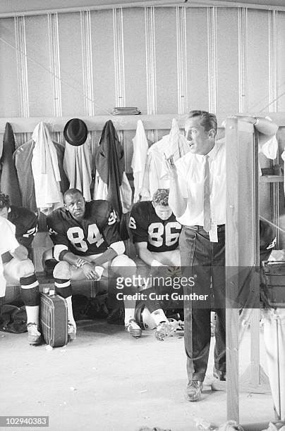Oakland Raiders coach Al Davis giving speech in locker room before game vs Buffalo Bills. Oakland, CA 9/15/1963 CREDIT: Curt Gunther