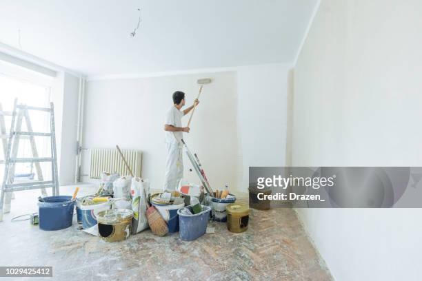 property service - architect painters and workers - decoração de quarto rapaz imagens e fotografias de stock