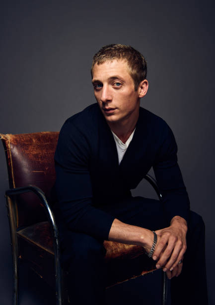 UNS: In The News: Jeremy Allen White