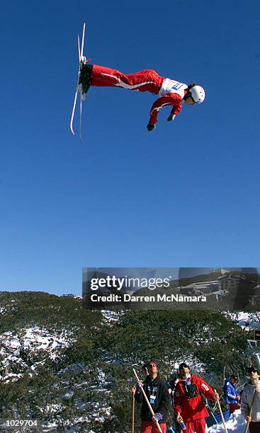 Jacqui Cooper wins the first round of the 2000/2001 World Cup, watched by Peter Judge Australian aerial coach, during the Philips Mobile Phones World...