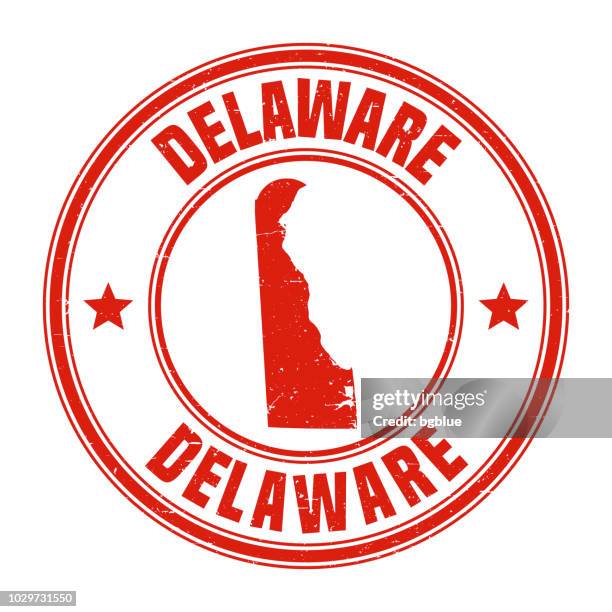 ilustrações de stock, clip art, desenhos animados e ícones de delaware - red grunge rubber stamp with name and map - delaware