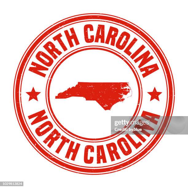 ilustraciones, imágenes clip art, dibujos animados e iconos de stock de carolina del norte - grunge rojo sello con nombre y mapa - charlotte carolina del norte