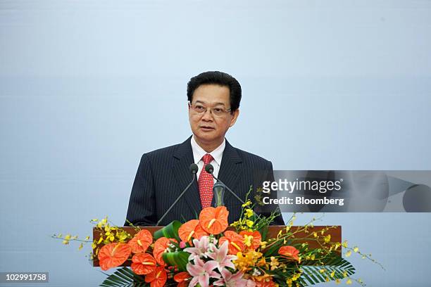 Nguyen Tan Dung, Vietnam's prime minister, delivers an address at the opening ceremony of the 43rd Association of Southeast Asian Nations Ministerial...