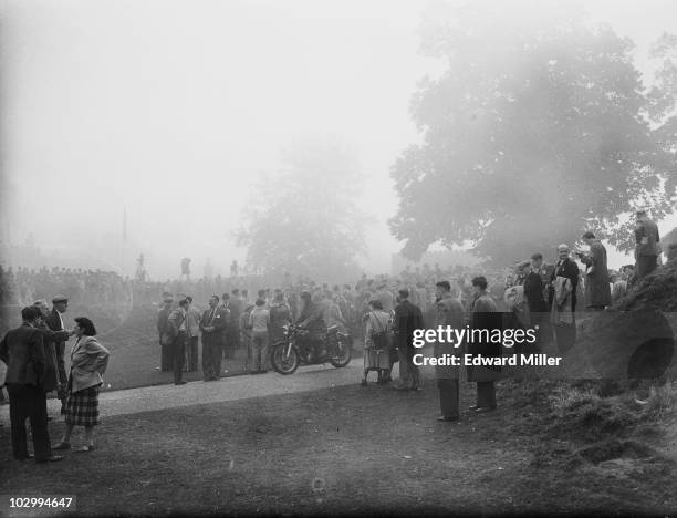 Fog at the Wentworth Club, Surrey, during the Ryder Cup golf competition, 2nd-3rd October 1953.