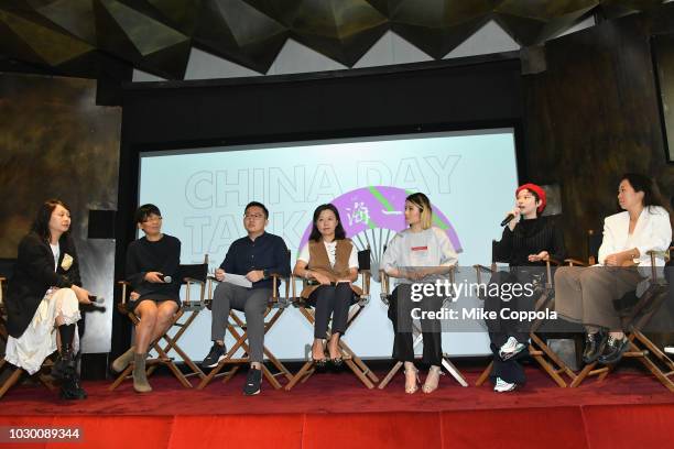 Shaway Yeh, Creative Director of NOWNESS, Li Lin, CEO of JNBY, Liu Bo, president of Tmall Marketing & Operations, Jessica Liu, president of Tmall...