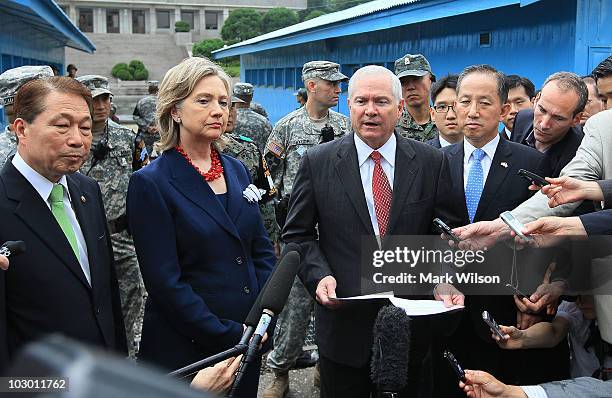 South Korean Foreign Minister Yu Myung-Hwan U.S. Secretary of State Hillary Clinton , U.S. Secretary of Defense Robert Gates and South Korean Defense...