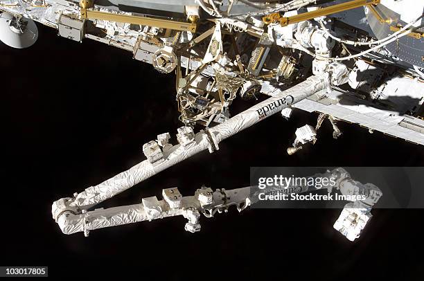 Undocking Photos and Premium High Res Pictures - Getty Images