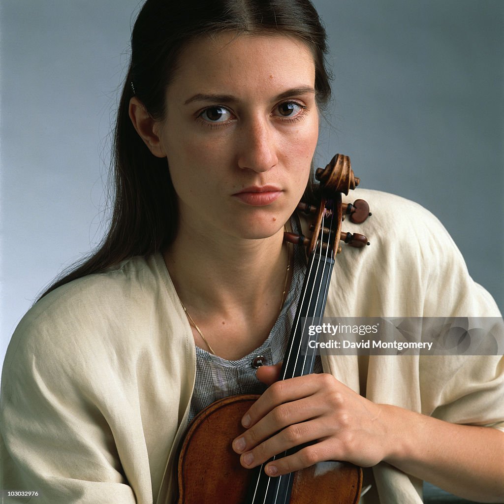 Russian violinist Viktoria Mullova, circa 1980. News Photo Getty Images