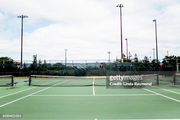 tennis court - tennis court ストックフォトと画像