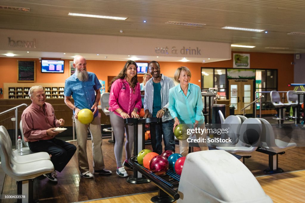 Setting up the Scoreboard for Ten-pin Bowling